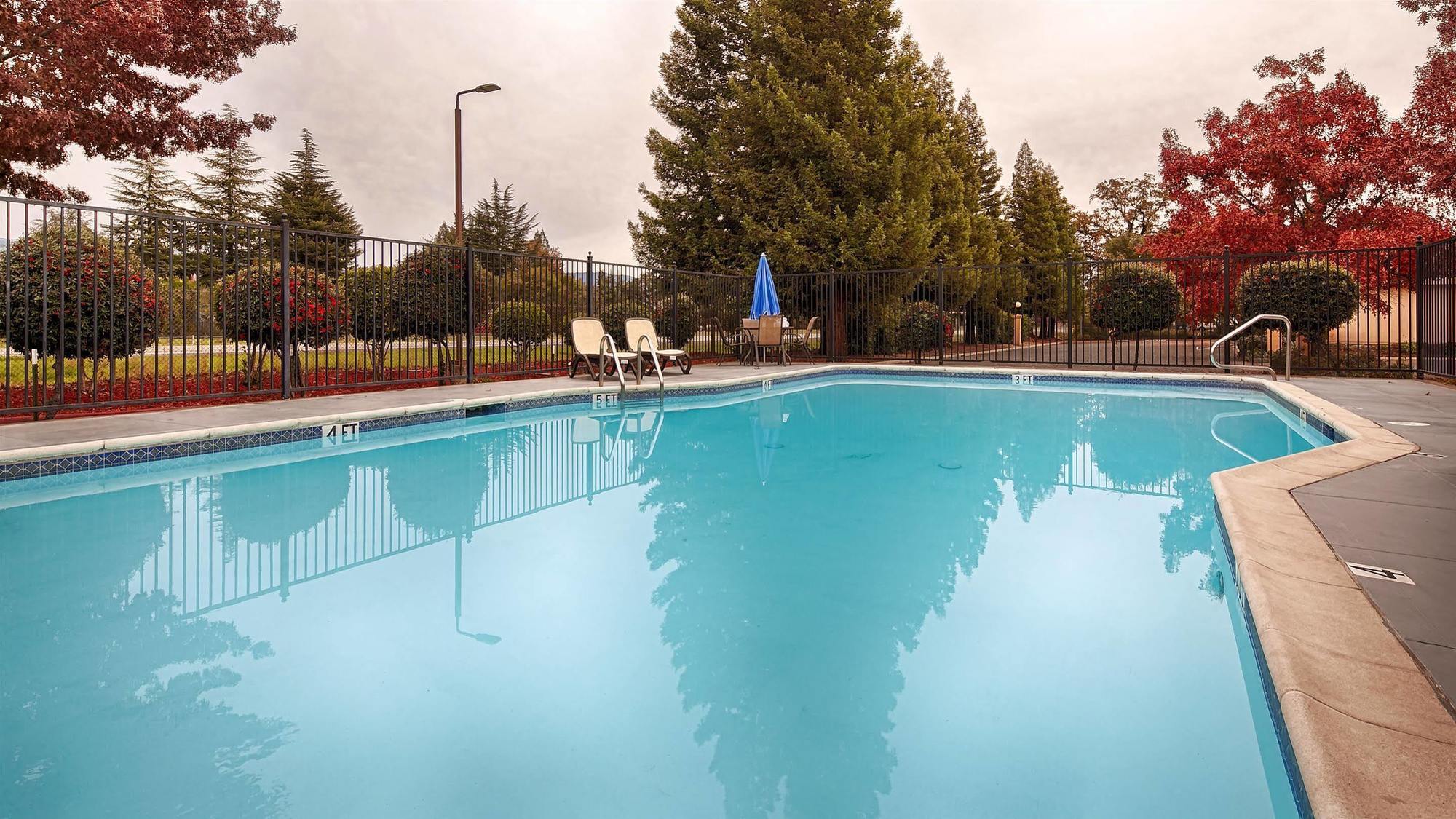 Best Western Orchard Inn Ukiah Ngoại thất bức ảnh
